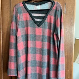 HEIMISH USA Plaid V-Neck Long Sleeve Top
